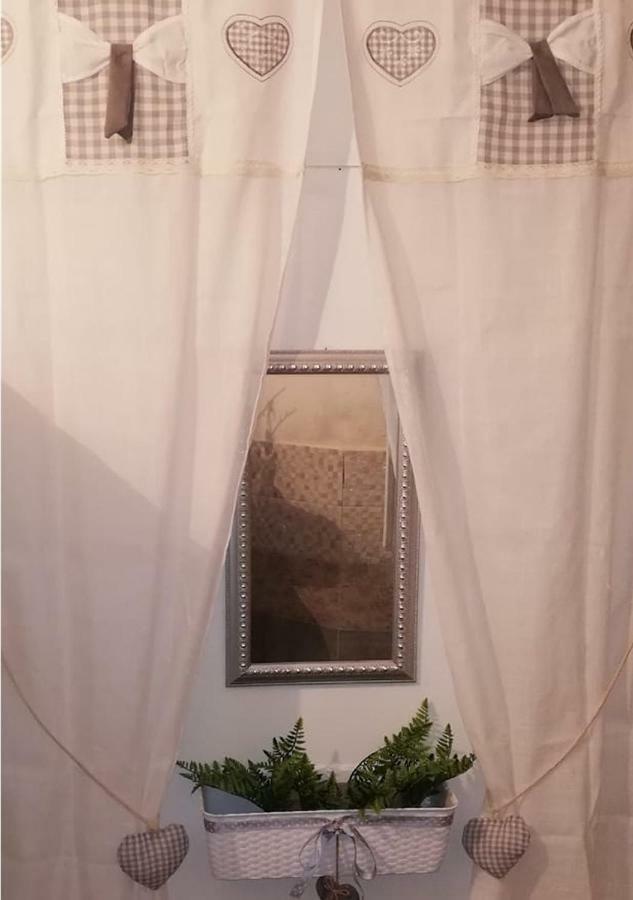 Addu' Ninucc' Hotel Наполи Екстериор снимка